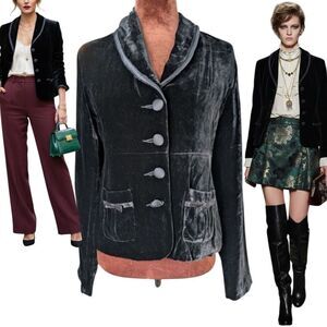 Luxury Silk Blend Black Velvet Blazer  with Bow Accent Ribbon Detailing Size 6